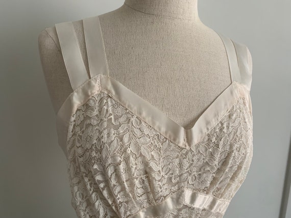 Lovely detailed sheer negligée - image 10