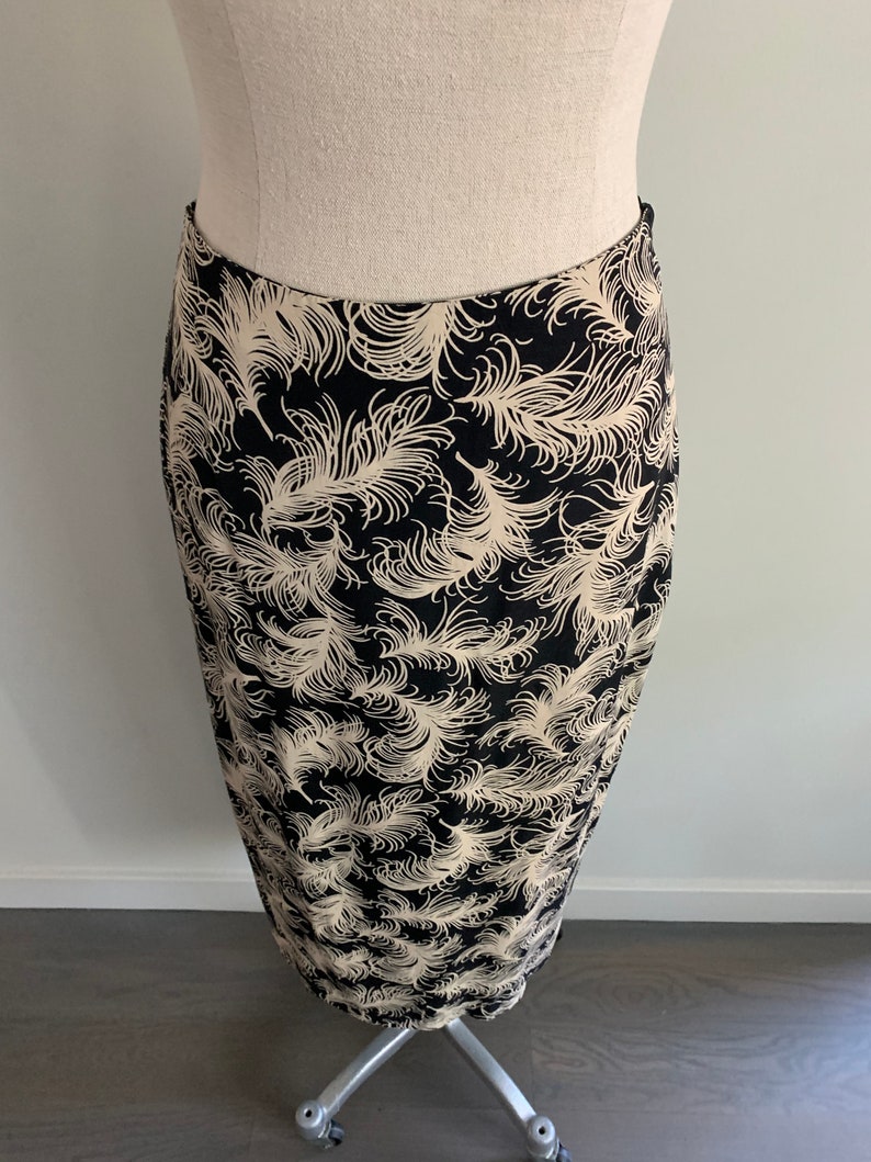 Norma Kamali 1980s Rayon feather print pencil skirt with kick pleat image 3