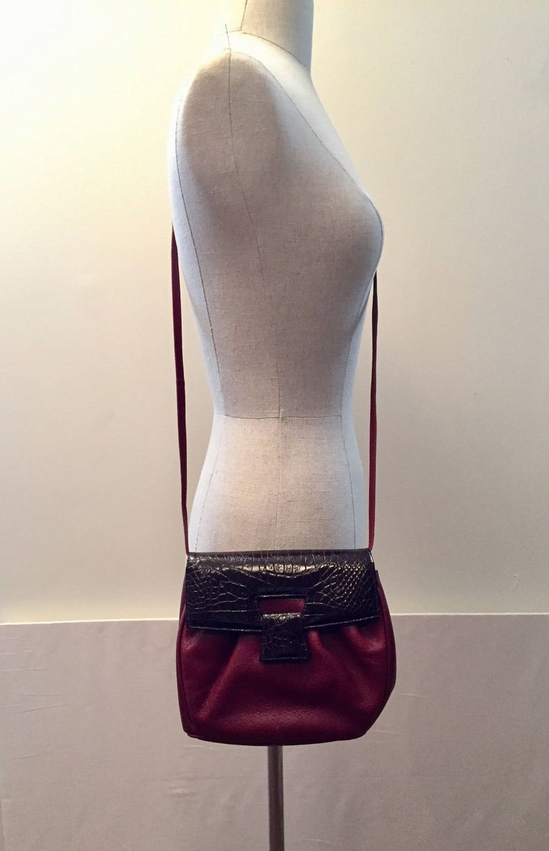 Vintage Valentino Garavani crossbody red leather bag with oxblood snake flap image 5