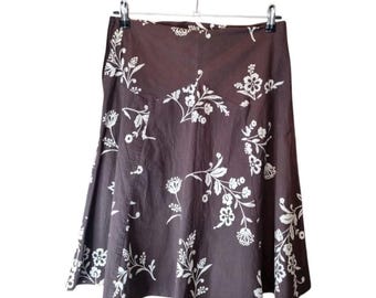 New Look 12 Blommig A-linjekjol Brun Vit Boho Forestcore Ethereal Y2K Casual