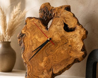 Olivenholz Uhr | Handgefertigte Rustikale Wanduhr | Natürliches Live Edge Olivenholzdekor | Einzigartiges andalusisches Holz Geschenk
