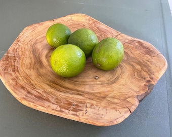 Handgemachte Schale aus Olivenholz Rustikale Holz Servierschale | Natürliche Olivenholz Obstschale | Handwerker Küche Dekor Einzigartiges Housewarming-Geschenk