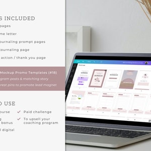 Puede incluir: Una pantalla de computadora port&aacute;til que muestra una maqueta de un diario digital con un esquema de color rosa y blanco. El diario incluye p&aacute;ginas de portada, una carta de bienvenida, indicaciones diarias para escribir en el diario, p&aacute;ginas en blanco y una llamada a la acci&oacute;n. El texto en la pantalla dice "Mockup Promo Templates (#18)".