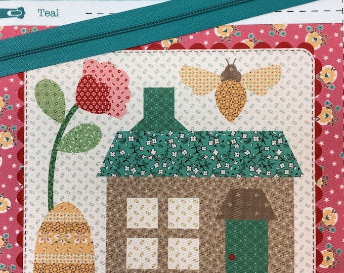 Lori Holt Zippy Bag Sewing Kit: Coordinated Quilting Panels, Zippers, Batting (Beginner Gift)