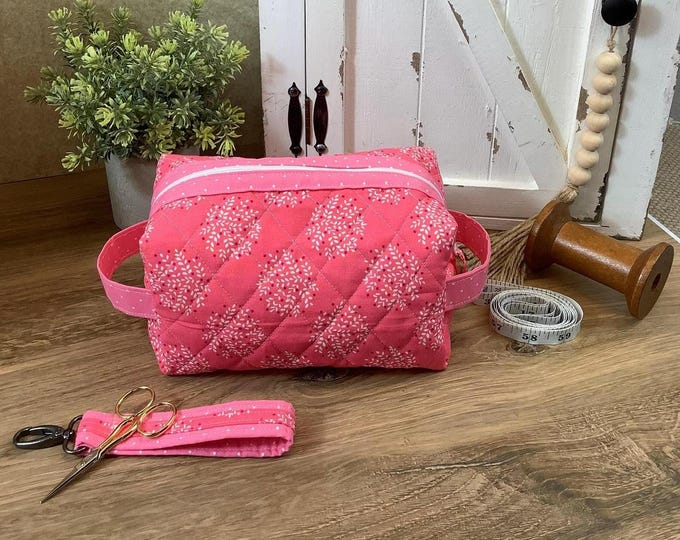 Handmade Quilted Notions Bag: Pink Floral Zippered Sewing Organizer (Travel Case)