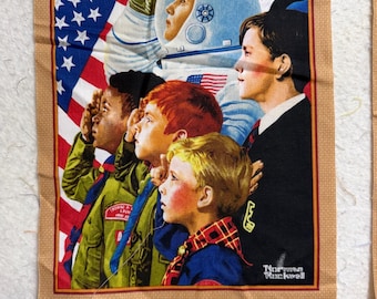Piezas de tela vintage de Norman Rockwell con motivos de los Boy Scouts y tela de bandera a juego.