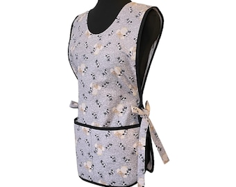 Minnie Love Toss / Love Minnie / Cobbler Smock Style Cotton Apron with two lined pockets / Over the Head Apron