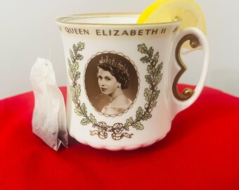 Queen Elizabeth II Royal Doulton Commemorative Cup