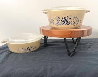 Vintage Homestead Pattern Casserole Dishes set