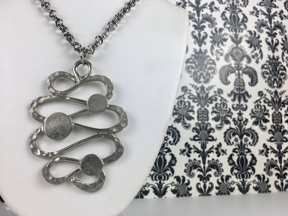 mod squiggles, vintage silver metal chainlink + o… - image 1