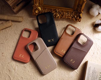 Funda de cuero personalizada para iPhone con bolsillo para tarjetas y letras personalizadas en lámina dorada, regalos personalizados para iPhone 17 16 15 14 13 Pro Max, idea de regalo.