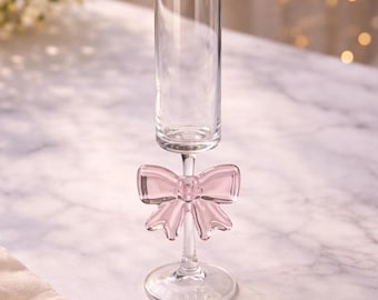 Copas de champán con lazo rosa