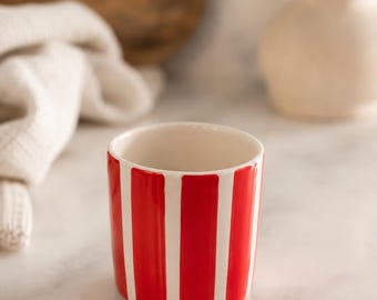 Taza de cerámica Rouge Line, vaso Scarlet Kiss, ambiente Picnic Daydream