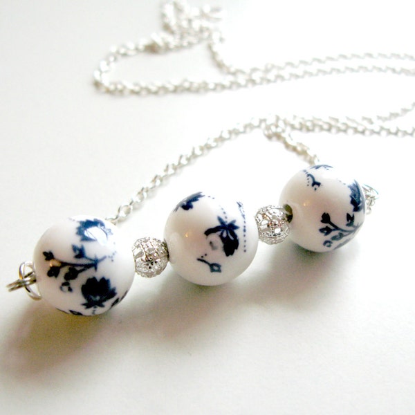 Triple Beaded Blue Floral Chain Necklace