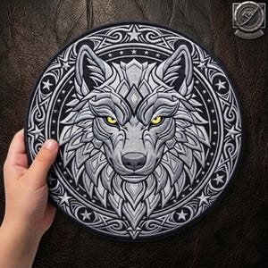 Großer keltischer Wolf-Aufnäher (gestickt): Stammestier-Rückenteil (zum Aufbügeln/Aufnähen)