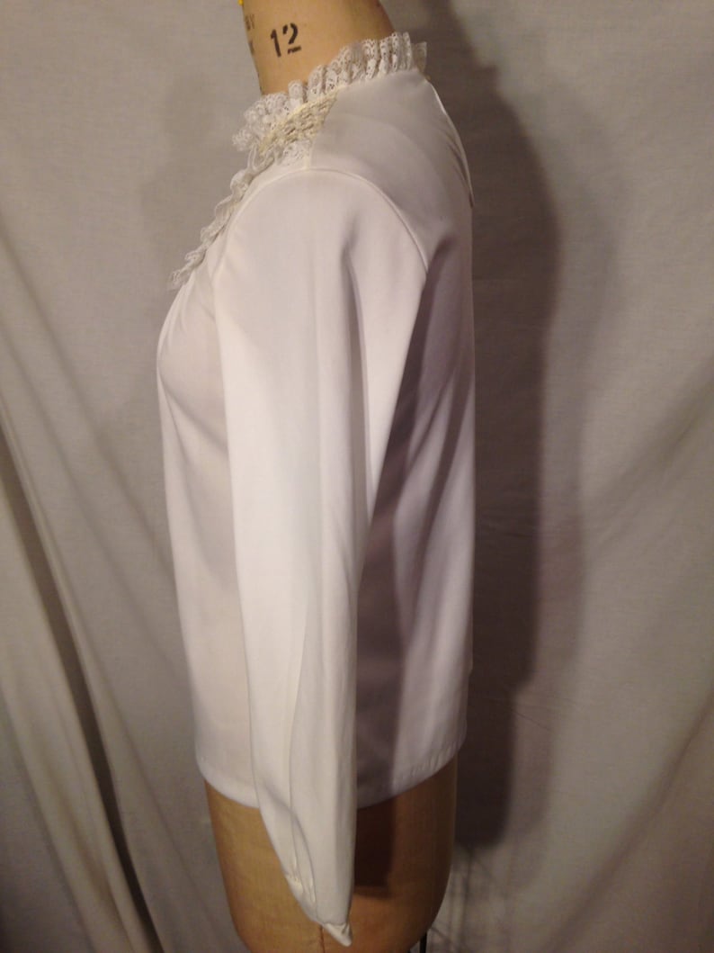 Vintage White Polyester Long Sleeve Blouse