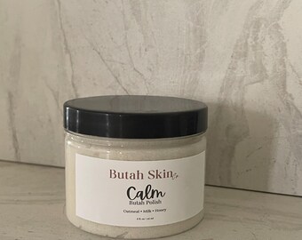 Exfoliante calmante de avena, leche, miel y azúcar para pieles sensibles.