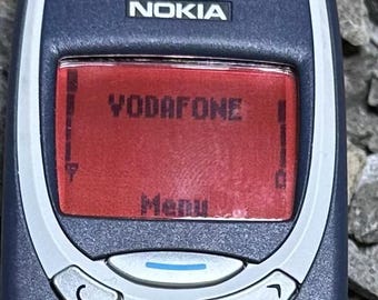 Nokia 3310 red colour filter mod