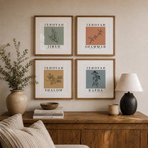 Set di 4 stampe murali con i nomi di Dio: Geova, Jireh, Rapha, Shalom, Shammah. Stampe botaniche cristiane con versetti biblici. Quadri da parete con versetti biblici / Galleria di quadri cristiani.