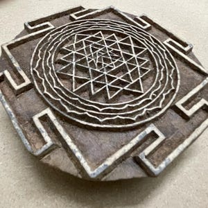 Shree Yantra Stamp, Rosewood Block Printing Supply, 5x5 inch image 3