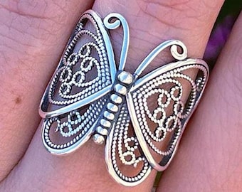 Anillo de mariposa hecho a mano en plata de ley 925, anillo de filigrana vintage, joya llamativa de mariposa, anillo inspirado en la naturaleza, regalo para ella.