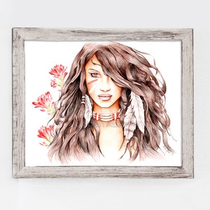 Puede incluir: Una ilustraci&oacute;n enmarcada de una mujer con cabello largo y casta&ntilde;o, que lleva un collar de cuentas y plumas en el cabello. Tiene pintura roja en la cara y est&aacute; rodeada de flores rojas.