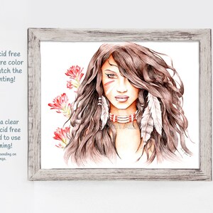 Puede incluir: Una ilustraci&oacute;n digital de una mujer con cabello largo y casta&ntilde;o, que lleva un collar de cuentas y plumas. Tiene un dise&ntilde;o pintado rojo y blanco en la cara. El fondo es blanco con flores rojas.