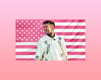 Tyler Joseph Pink Amerikanische Flagge - Wandbehang - Twenty One Pilots Wall Art | Musik Fan Raum Dekor | Ästhetische Pink Flagge