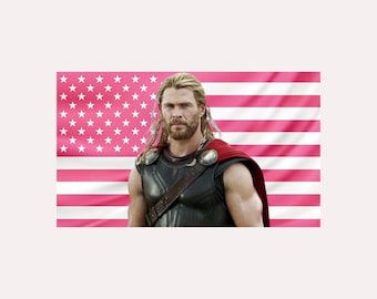 Thor Pink Amerikanische Flagge Wanddeko | Wunderbare Fan Zimmer Fahne | Ästhetischer Raum Dekor