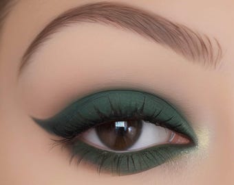 Dark Green Shimmer, Vegan Mineral Eyeshadow | Titanium Free Formula, Multi-Use Creamy Finish