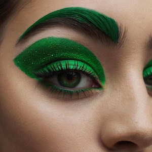 Emerald Green Liner, Creamy Gel Brow Definer - Organic Waterproof Vegan Formula, Dual-Ended Brush