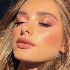 Medium Bronzer: Vegan Organic Mineral All-Over Face Color