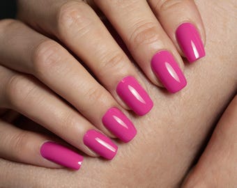 Vivid Pink Vegan Nail Polish: Natural, Non-Toxic, Water-Based