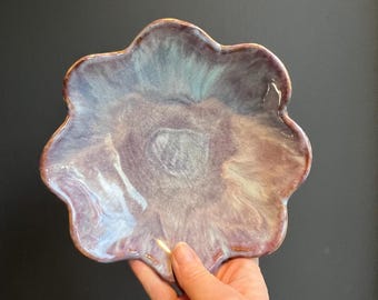 Ciotola in ceramica viola con decorazioni in rame, 20 cm, realizzata a mano, ciotola decorativa unica, idea regalo, ceramica olandese fatta a mano