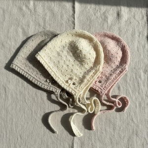Modèle de bonnet bébé tricoté (PDF) ∙ Bonnet bébé tricoté ∙ Bonnet bébé à nouer ∙ Modèle tricot pour nouveau-né ∙ Cadeau de naissance ∙ Modèle de trousseau