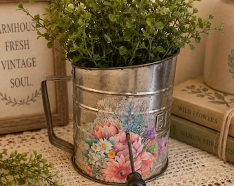 Vintage Belmont Flour Sifter, Wood Handle, Flower Decal, Farmhouse Cottagecore Kitchen Decor