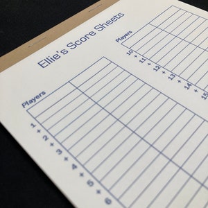 Gepersonaliseerde notitieblok voor scrabble-scorekaarten voor spelavonden met vrienden en familie, half formaat, 10 geperforeerde vellen
