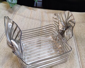 VTG C.T. Designs Charlevoix MI Acrylic Ribbon Basket Bowl Frosted Stripes 2001