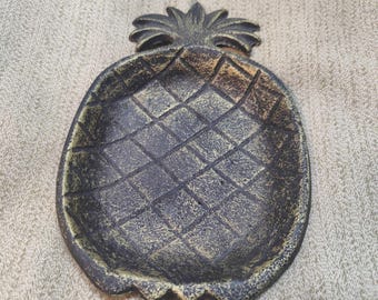 Cast Iron Pineapple Trinket Dish Heavy Catchall Key Tray Rustic Gold Accent ~7"