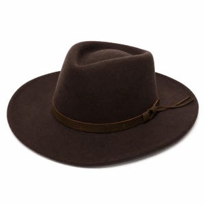 Chapéu Fedora unissex de aba larga estilo Indiana Jones com faixa de couro 100% lã e couro legítimo.