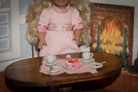 Tee Fur Zwei Pretty In Pink Fur American Girl Puppe Mini Samantha Felicity Barbie Bjd Platten Tassen Und Loffel Essen