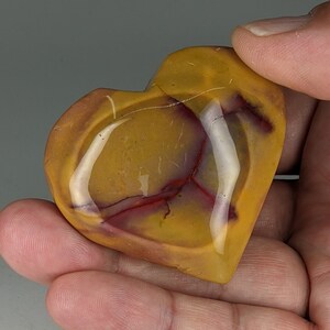 Mookaite Jasper Stone Heart Yellow Maroon Nurturing Peace Decision Making WHOG22f2