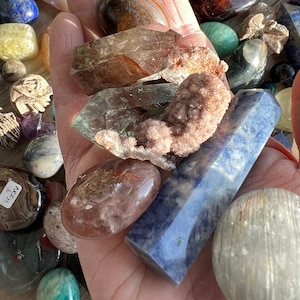 Super Premium Large Crystal Stone Mineral Mystery Fairy Confetti Treat Yourself Bag Box Surprise Grab Treasure WHO22a333