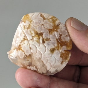 Cherry Blossom Flower Agate Blooms Carved Fish Carving Stabilizing Nourishing Comforting Joy Wonder Beige WHOG22i38
