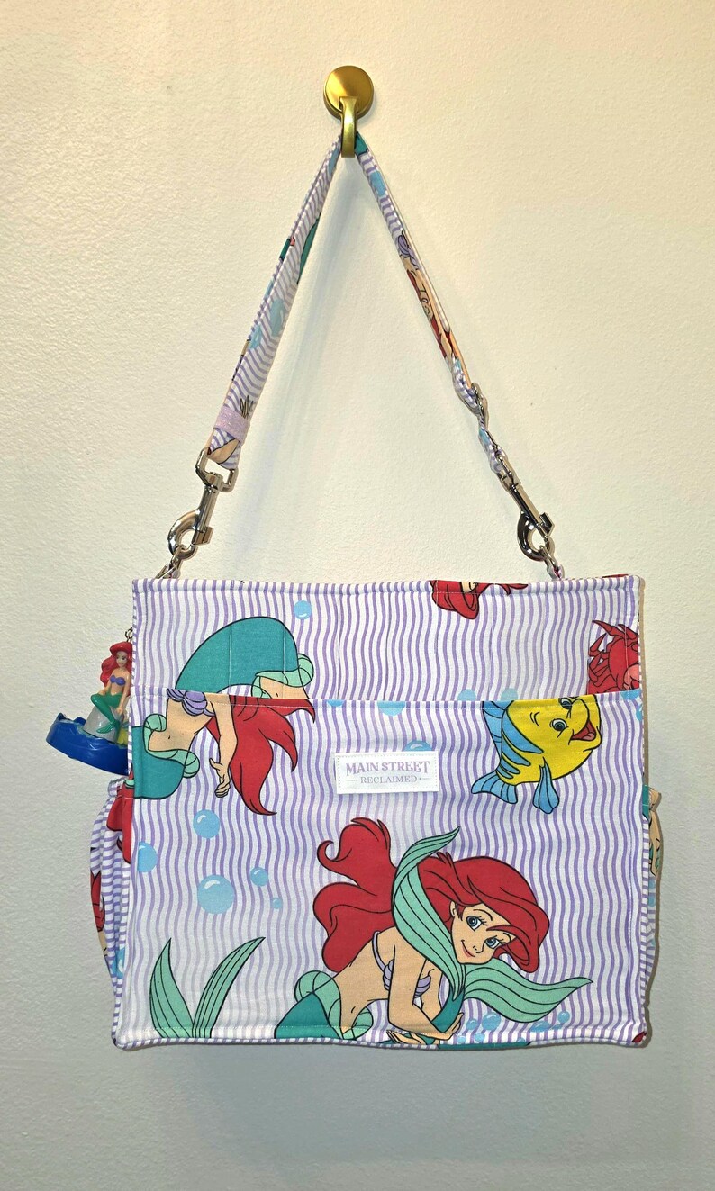 Large Park Bag, Ariel & Flounder Print, Stroller Straps, Adjustable Strap, Upcycled Vintage afbeelding 4