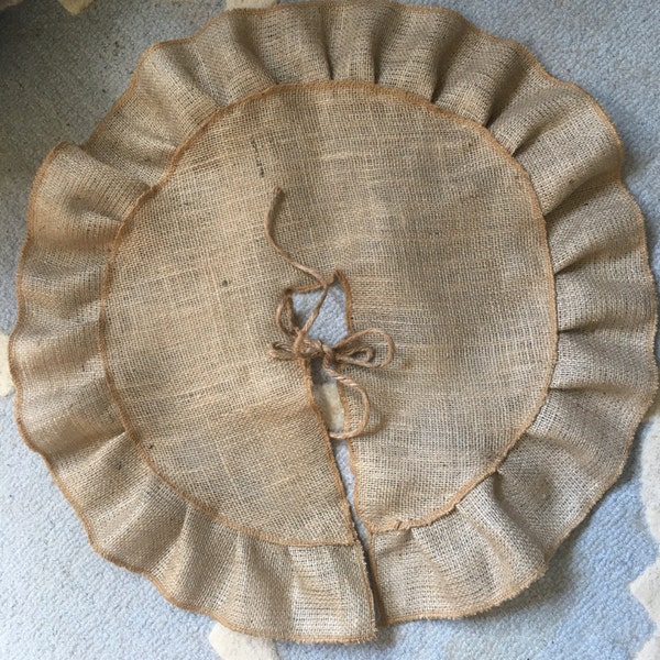 Burlap mini tree skirt