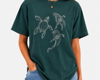 ウミガメとエイのコンフォートカラーズTシャツ
