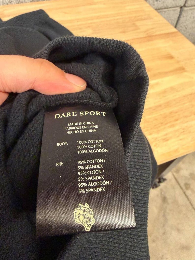 Darc Sport OnlyUs Hoodie XL 1308/2000 Wolves Limited Release image 5