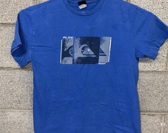 Quiksilver Graphic T-Shirt Size L 2010s Surf Skate Blue Logo