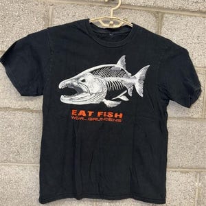 Grunden Eat Fish Tee Oversized M Black Fishing Graphic Shirt Bild 1